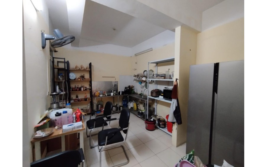 Cho thuê căn hộ 3 phòng ngủ chung cư 25 Lạc Trung  Hai Bà Trưng  Giá:14tr/tháng